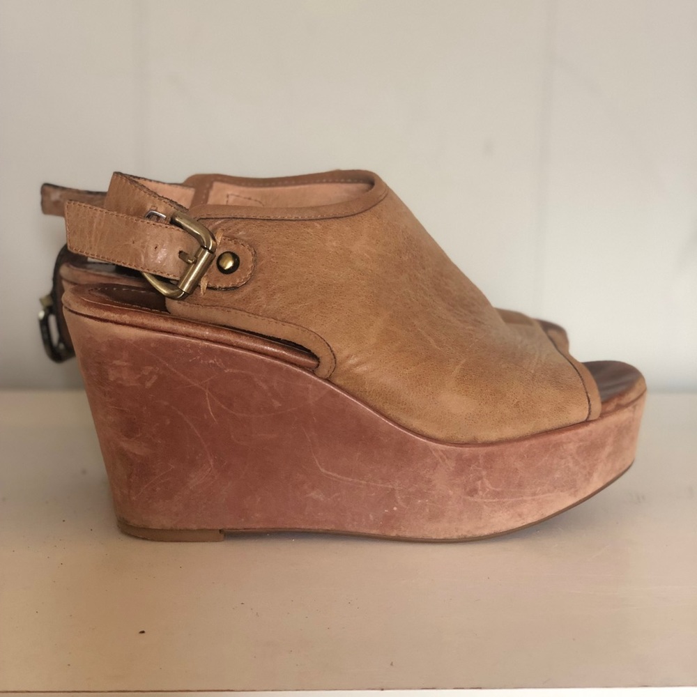 Platform leather wedges 8